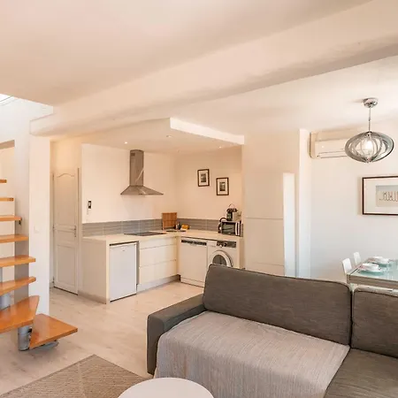 Apartment Superb Flat - Ac- 1br - 2p - *